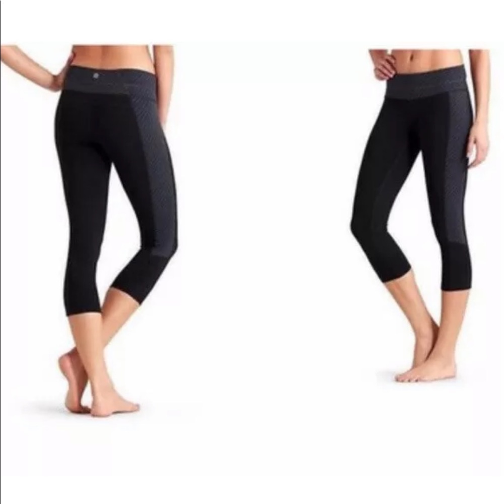 Athleta Zippy Balance Stripe Crop Leggings Pants
